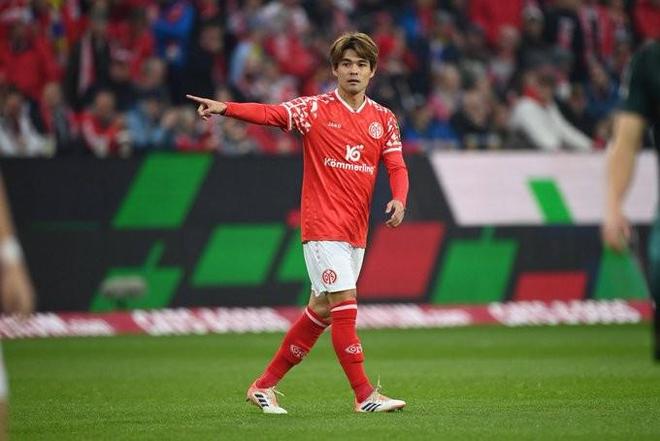 德天空：法兰克福与美因茨中场佐野海舟的传闻不属实