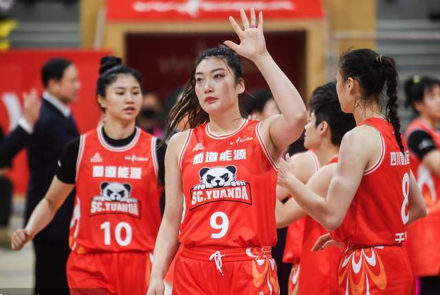 11月21日，中國女籃傳來李夢、王思雨、李緣的最新消息，喜憂參半