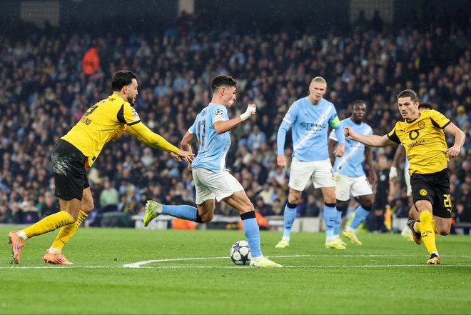 直通真香！欧冠连演强强对话，拜仁血拼大巴黎，红军全面压制皇马