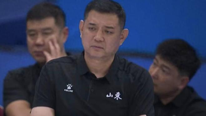 廣東103:75超級逆轉山東奪得金牌，楊溢就是下一個徐傑