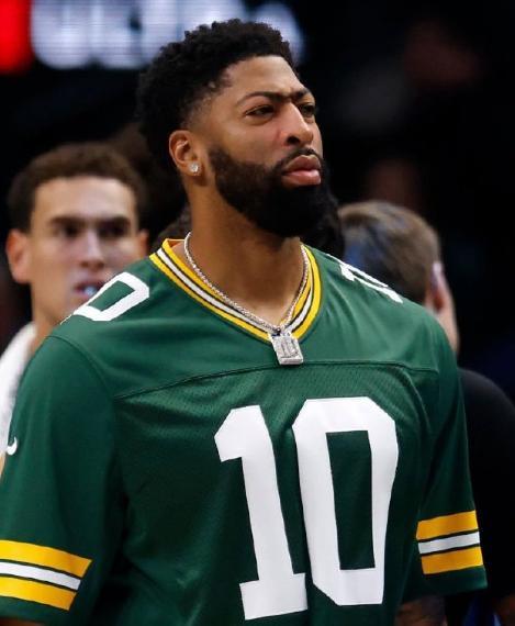 美記：獨行俠考慮交易安東尼-戴維斯，但歐文不會被交易！