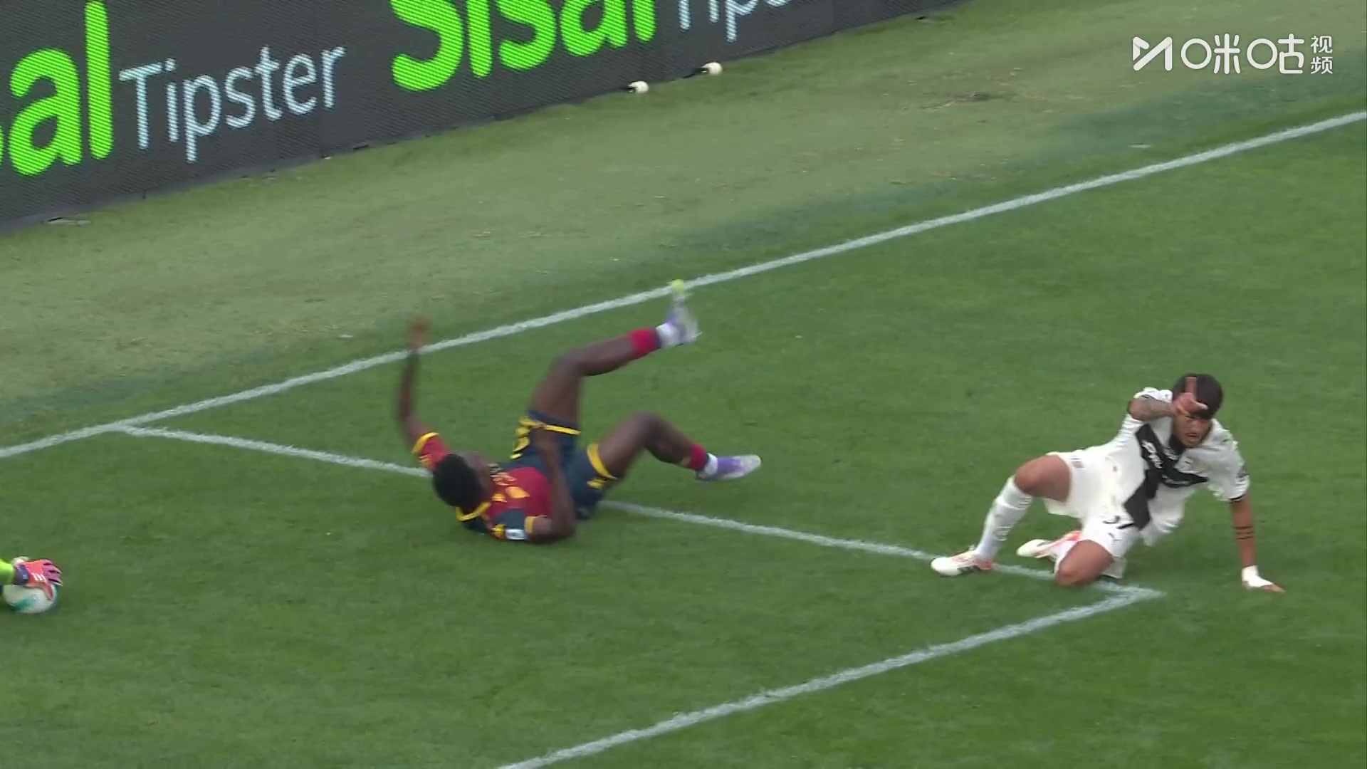 日本门神铃木彩艳意甲