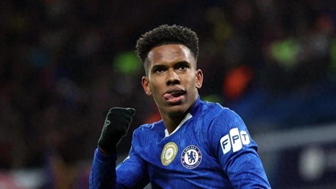 埃斯特旺载入欧冠史册：18岁巴西新星比肩姆巴佩、哈兰德