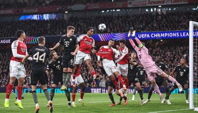 诺伊尔致命失误，阿森纳3-1送拜仁赛季首败，英超欧冠双线领跑