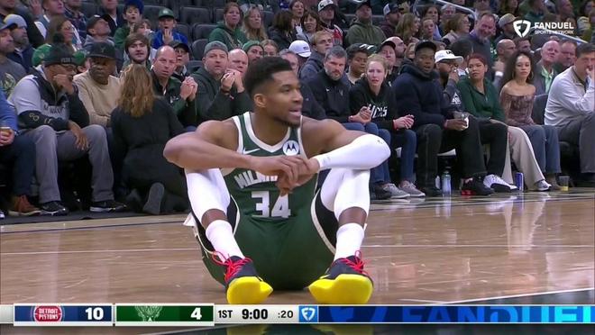 或失去評獎資格，Shams：字母哥右小腿拉傷，預計傷停2-4周