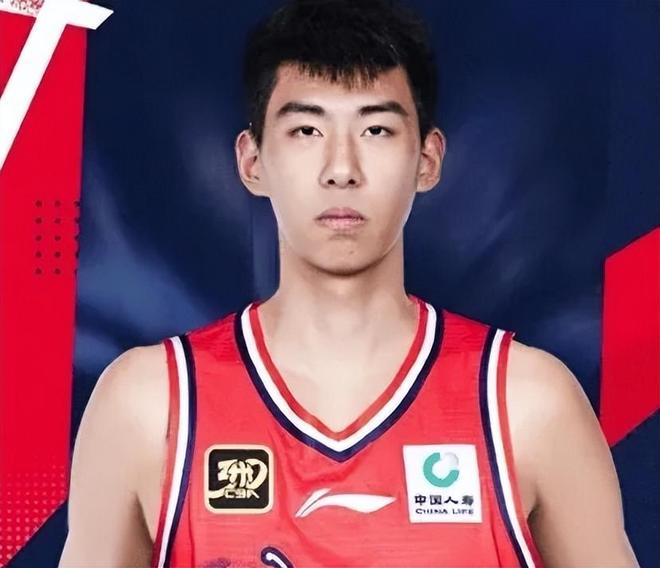 廣州真會用徐昕！連爆三場逐漸打成本土球員一哥，攻守全能發揮！