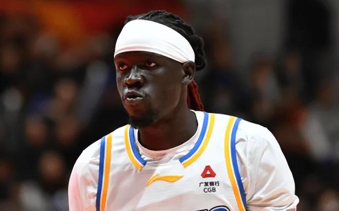 許利民真別磨嘰瞭！馬蒂昂和奧莫特都可以裁瞭，周琦需要替補！